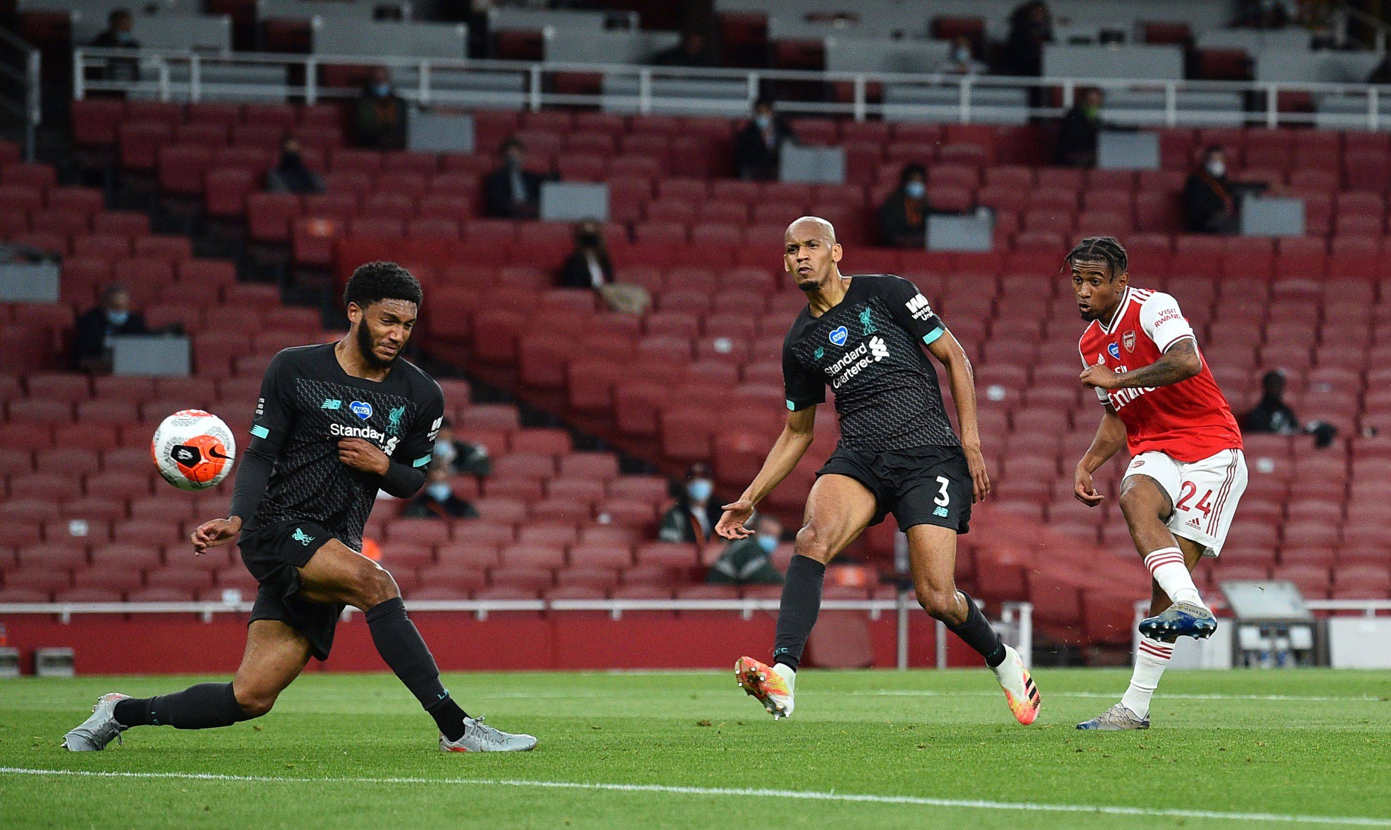 借助内线持 借助内线持